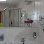 Weisser Schwan ארפורט