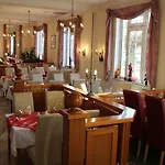 מלון Weisser Schwan