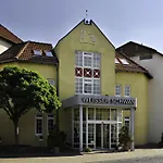 מלון Weisser Schwan 3*
