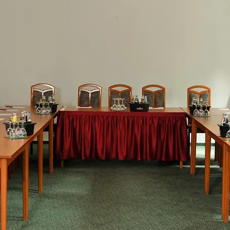 Hotel Weisser Schwan 3*