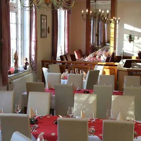 Weisser Schwan 3*