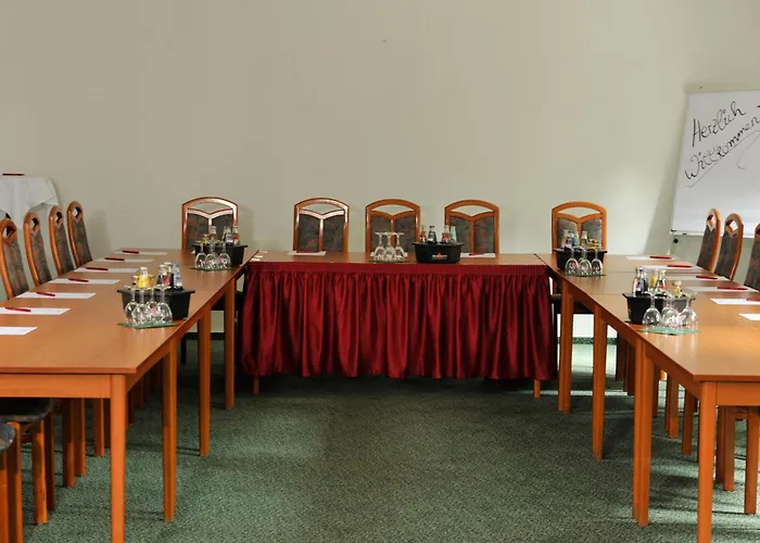 Otel Weisser Schwan 3*