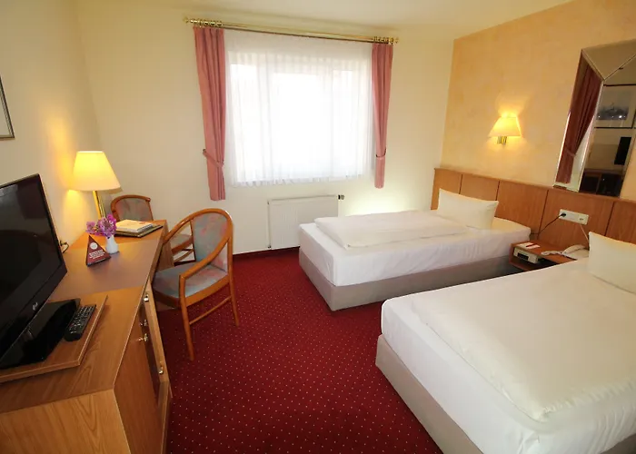 Otel Weisser Schwan 3*